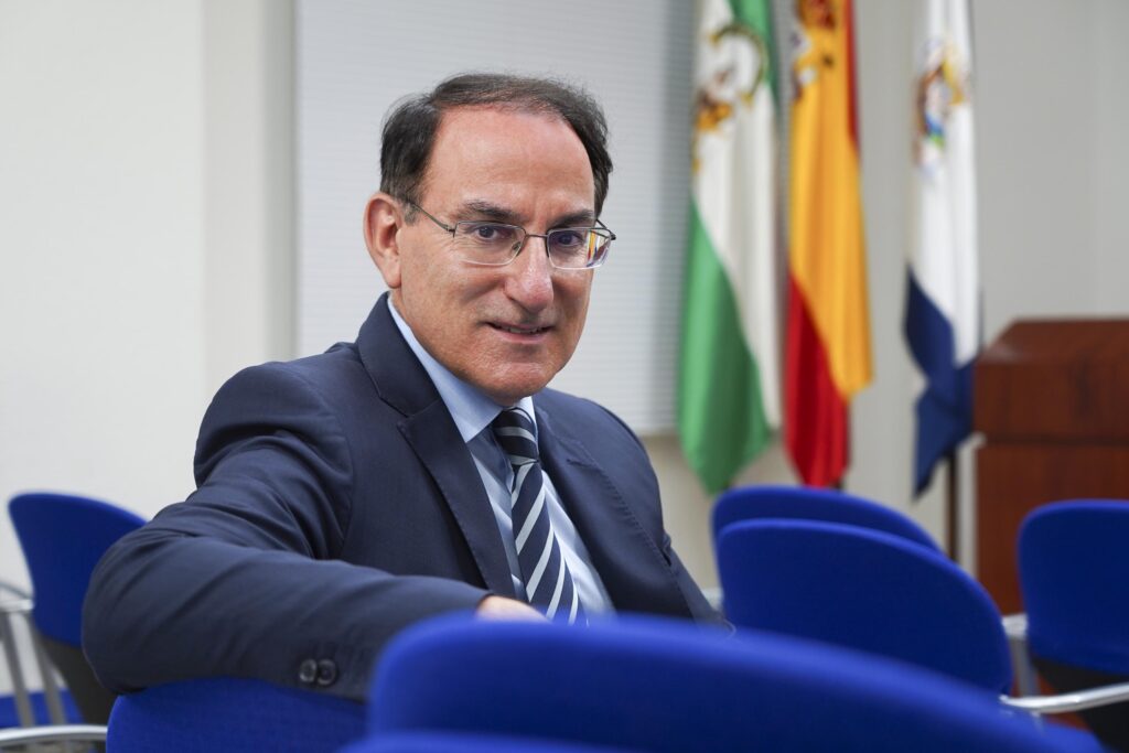 Diálogo Social, motor para reactivar Andalucía. Articulo del Presidente de CEA. Agenda de la Empresa.